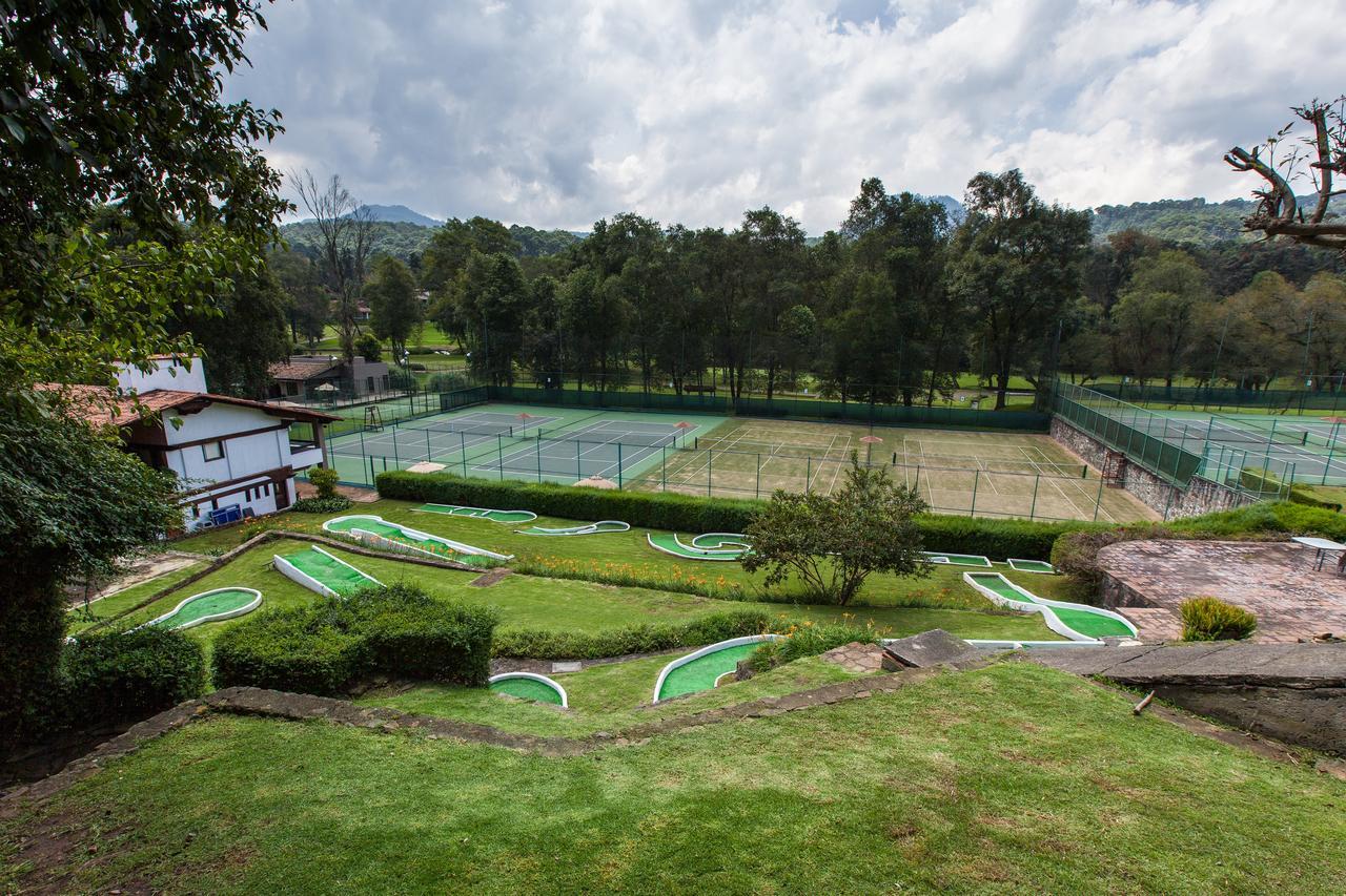 ואלה דה בראבו Hotel Avandaro Golf & Spa Resort מראה חיצוני תמונה