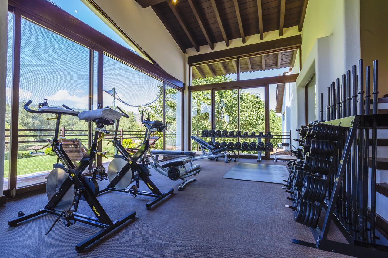 ואלה דה בראבו Hotel Avandaro Golf & Spa Resort מראה חיצוני תמונה